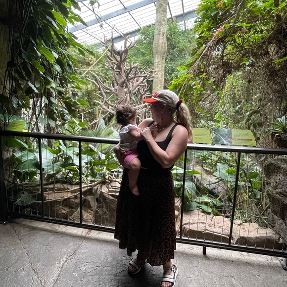 Meet your Posher, Leah - Picture 5 of 17